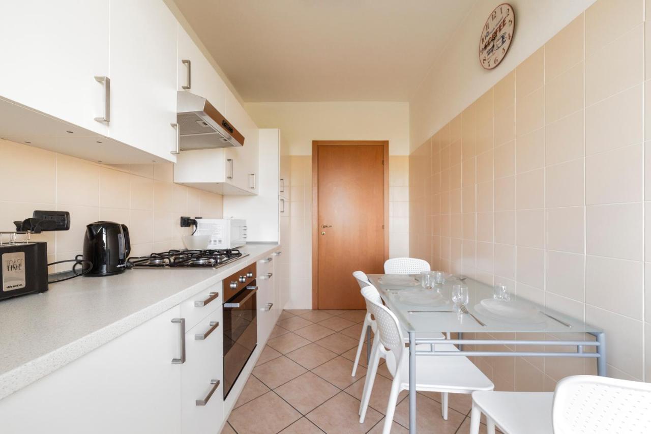 Milano Rogoredo Apt With Terrace! Apartment Exterior photo