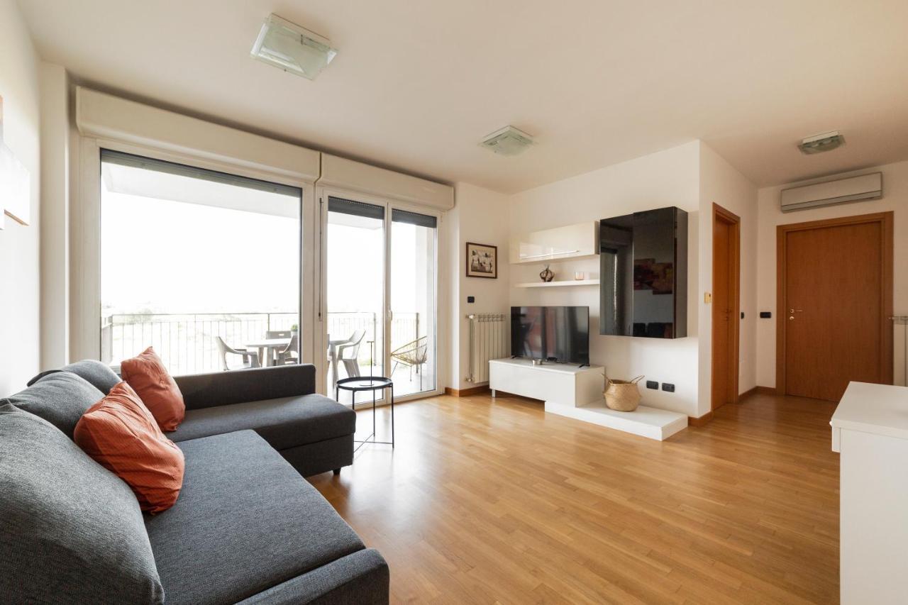 Milano Rogoredo Apt With Terrace! Apartment Exterior photo